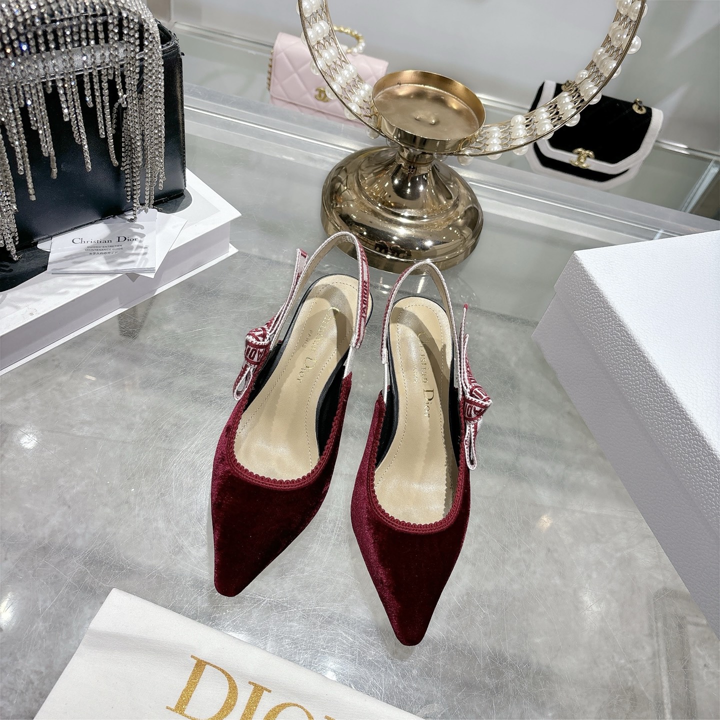 디올(DIor) CD 나비 장식 스틸레토 뮬 구두 신발