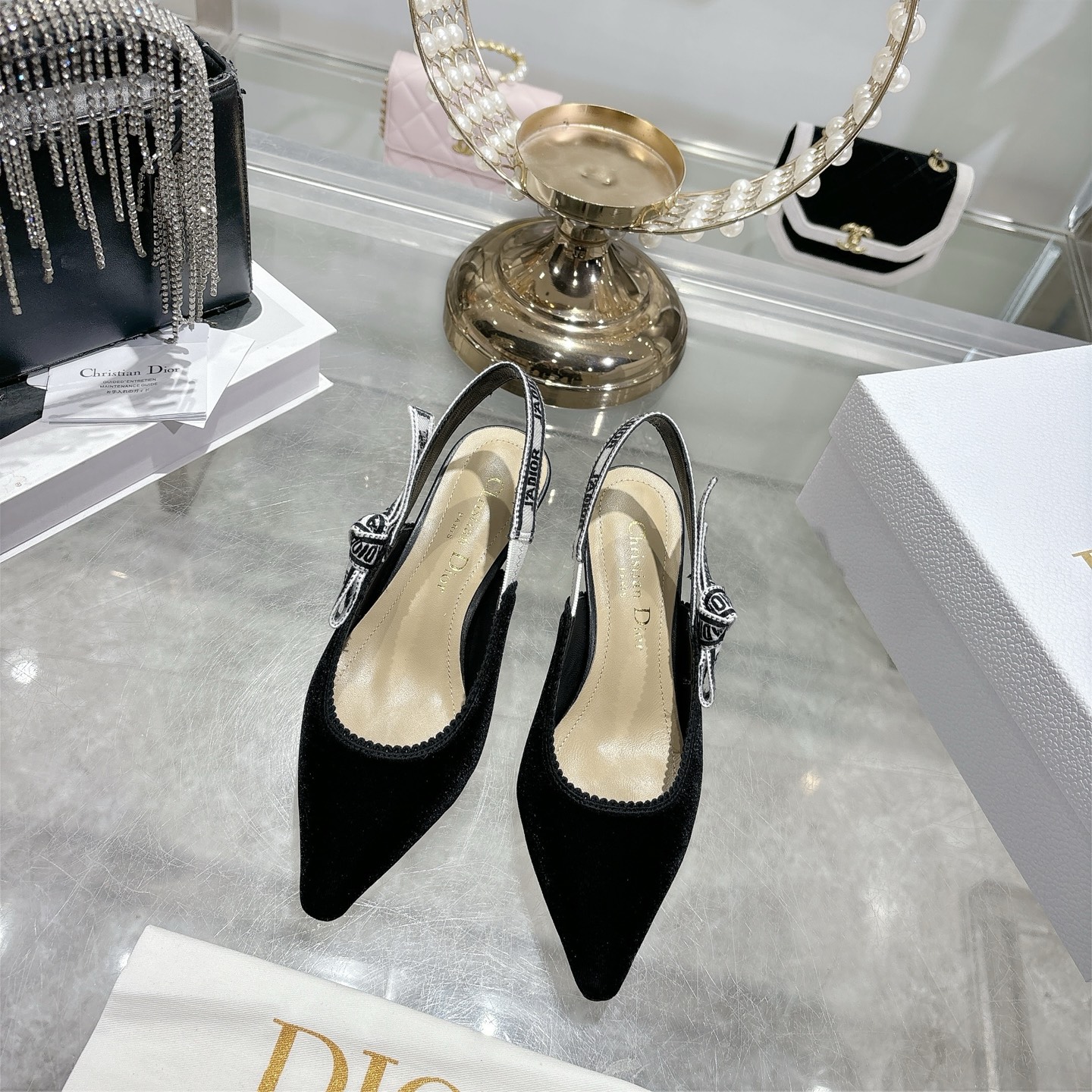 디올(DIor) CD 나비 장식 스틸레토 뮬 구두 신발