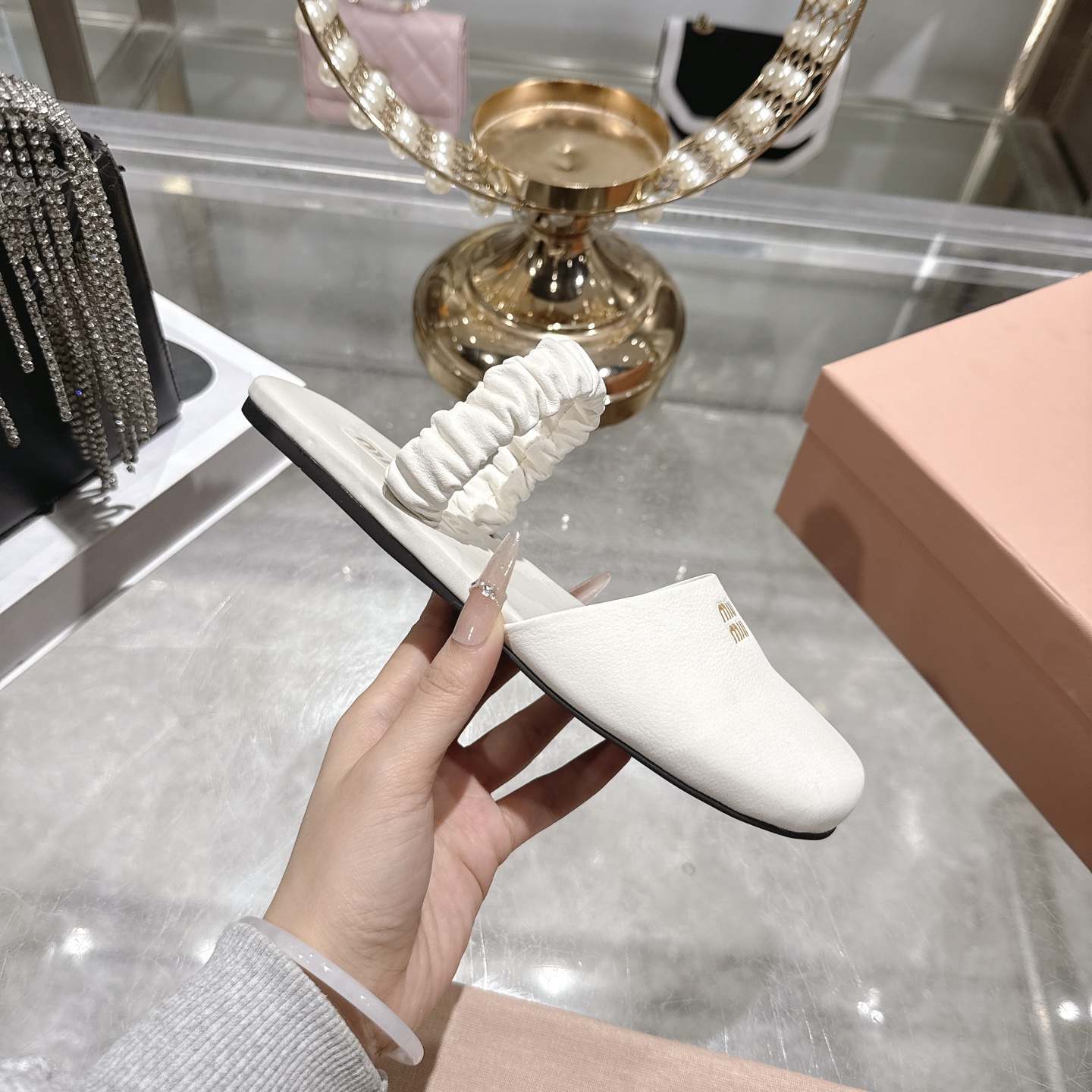 미우미우(miumiu) 밴딩 플랫 피셔맨 샌들 신발