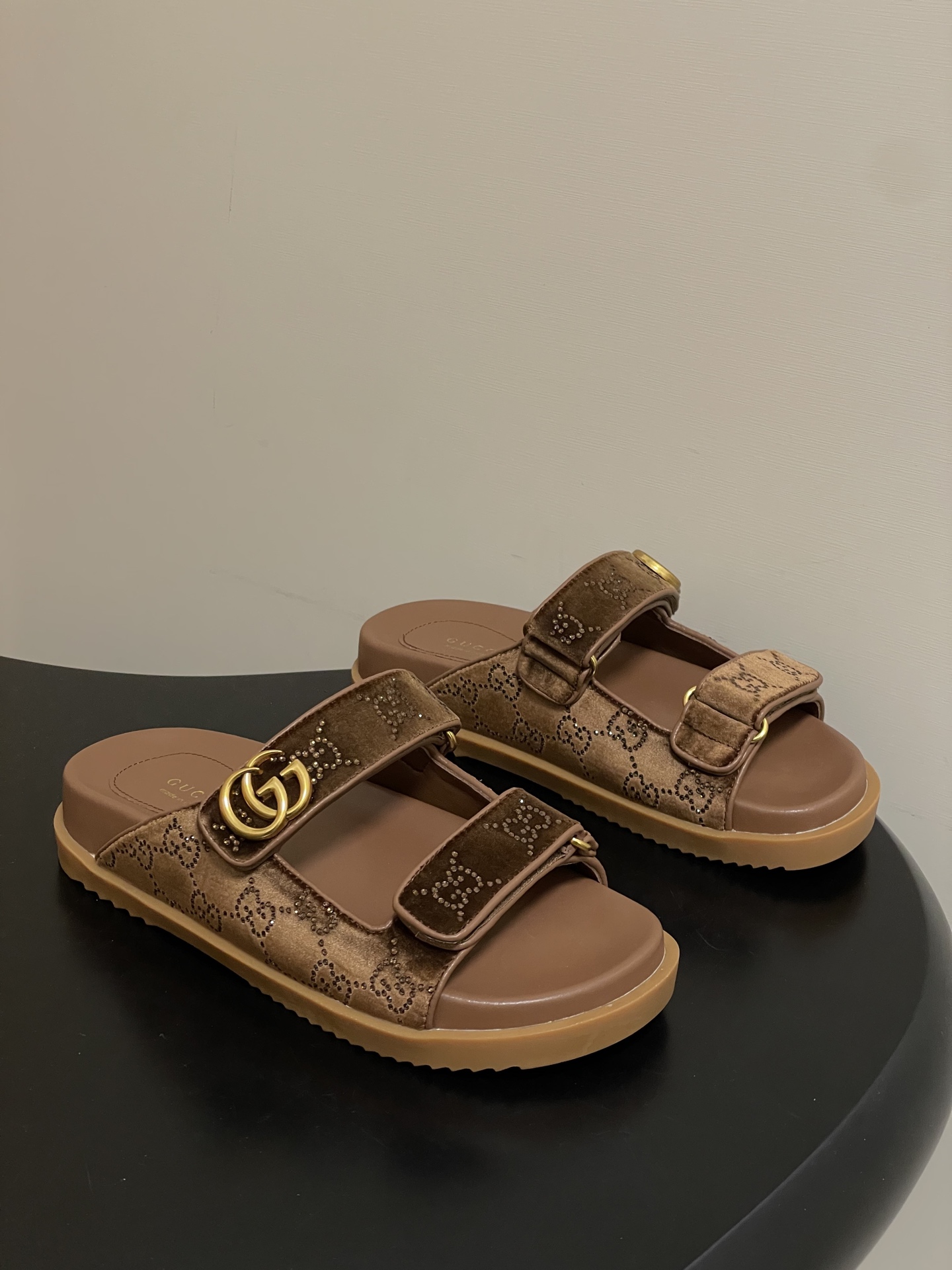 구찌(Gucci) 벨크로 GG 쥬얼리 샌들 슬리퍼 신발