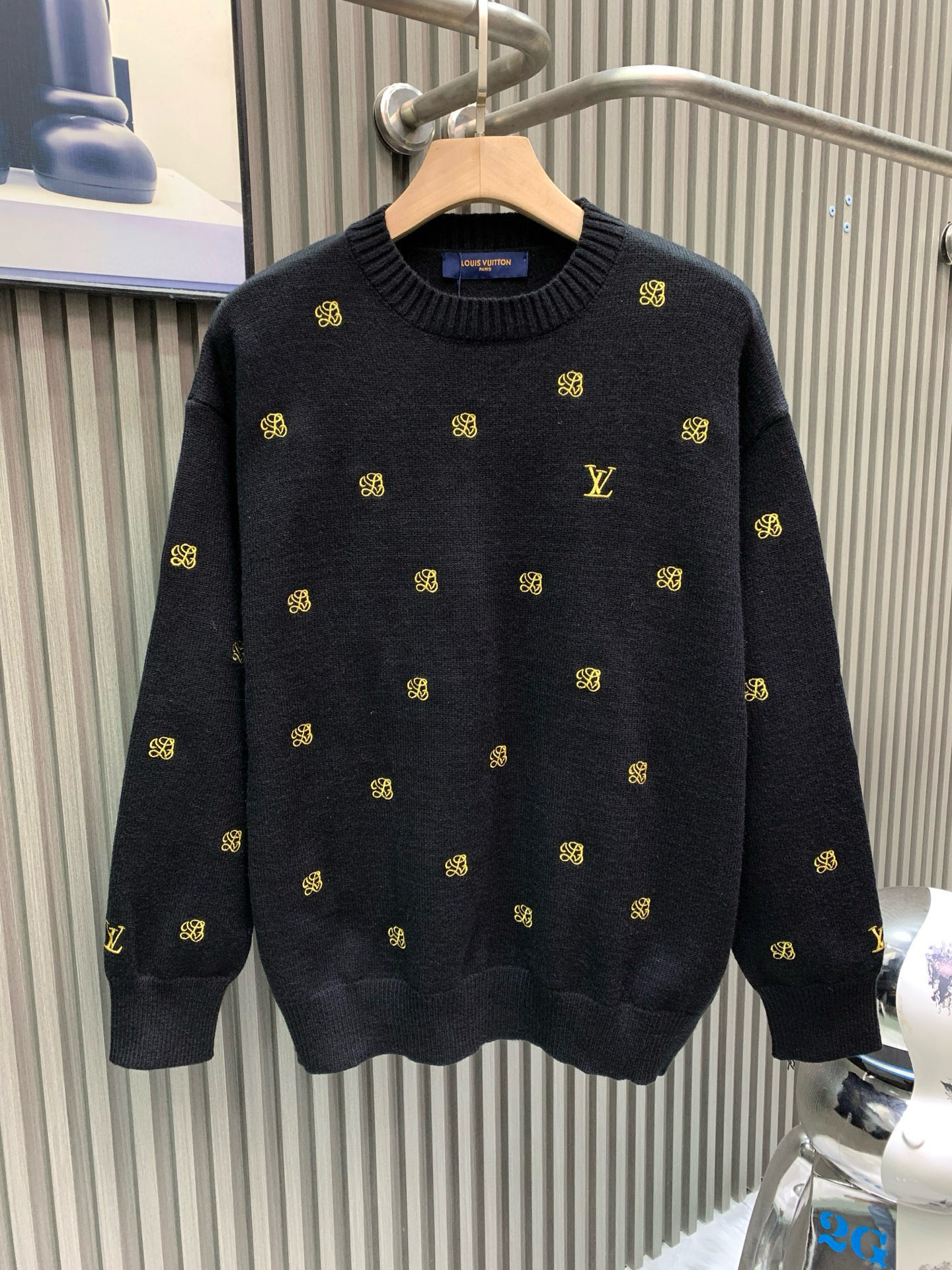 루이비통(LV) 올오버 자수 니트 풀오버 의류