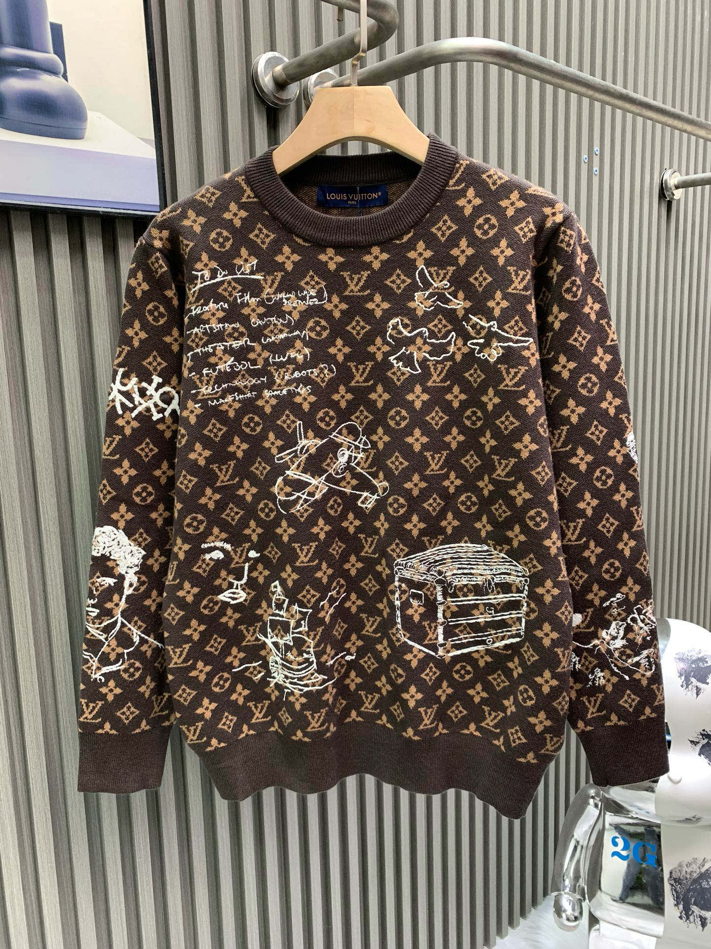 루이비통(LV) 모노그램 울 자수 라운드 니트 의류