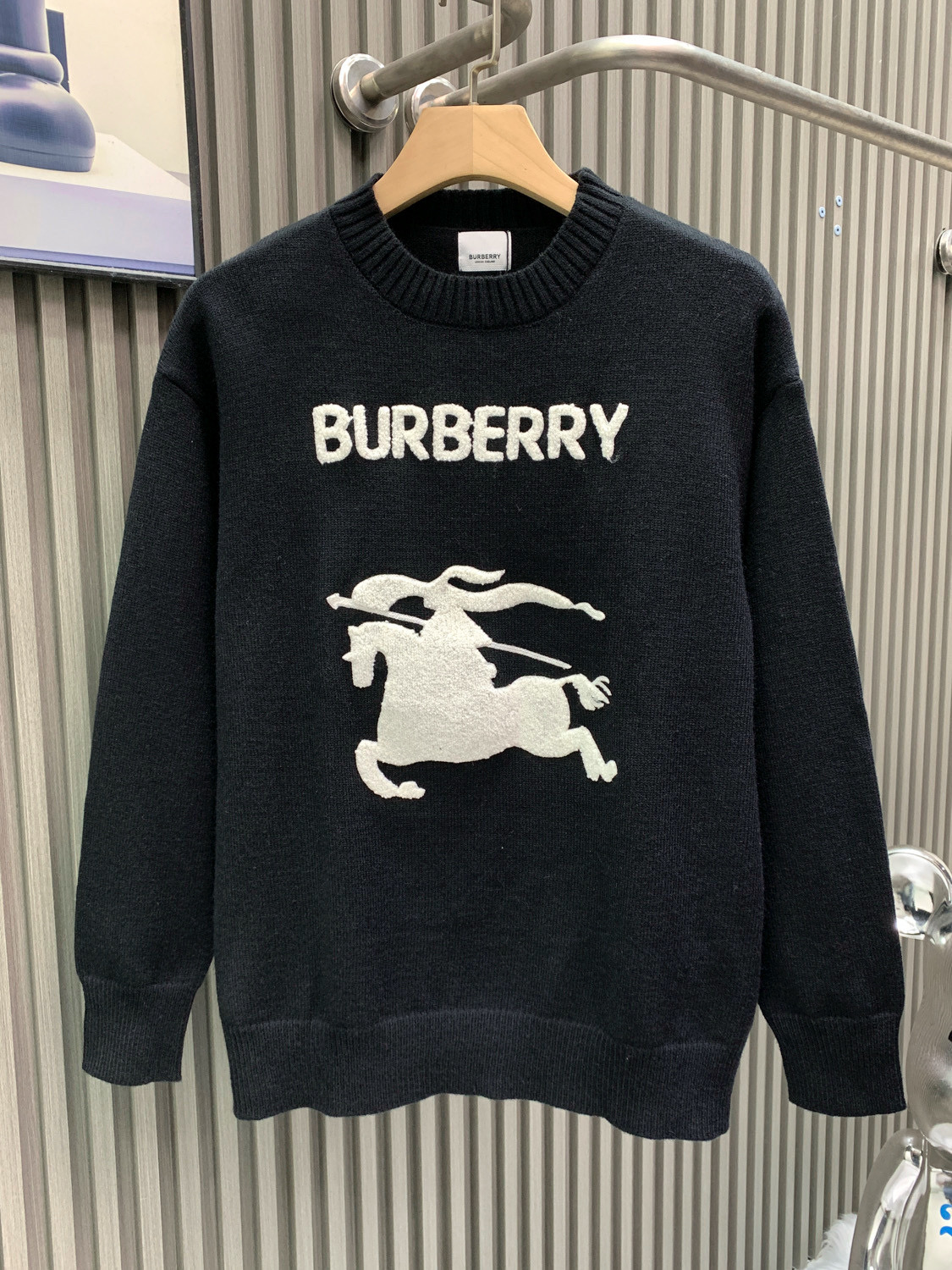 버버리(BURBERRY) 크로셰 디테일 라운드 니트 의류