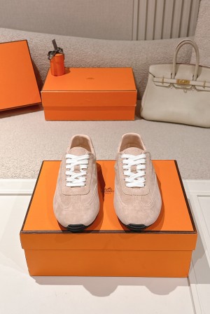 에르메스(HERMES) 스웨이드 고트 레더 스니커즈 신발