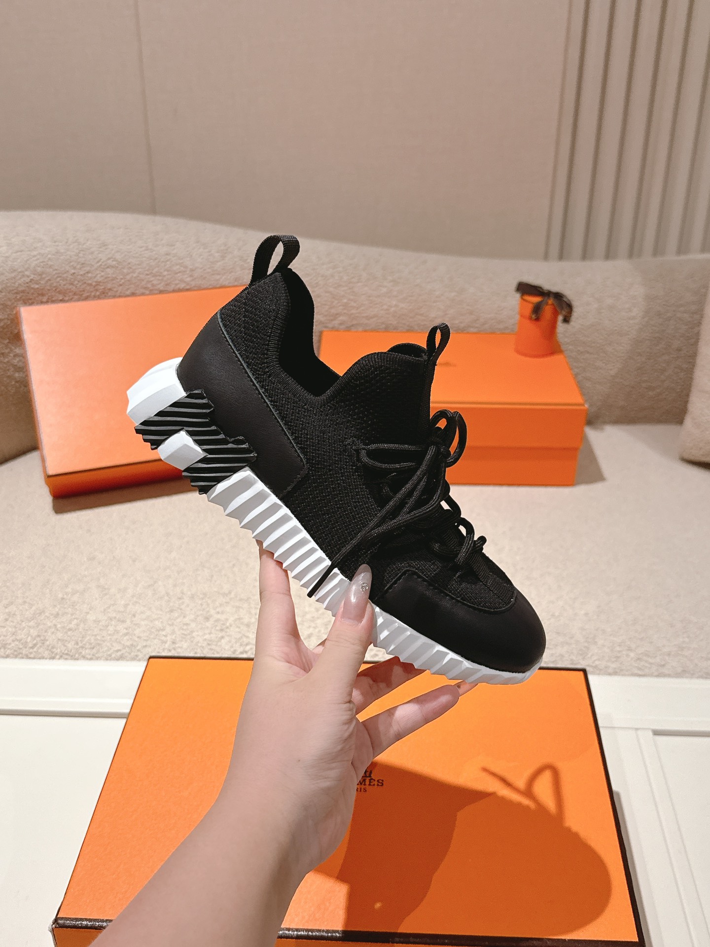 에르메스(HERMES) 클래식 커플 어글리 스니커즈 신발