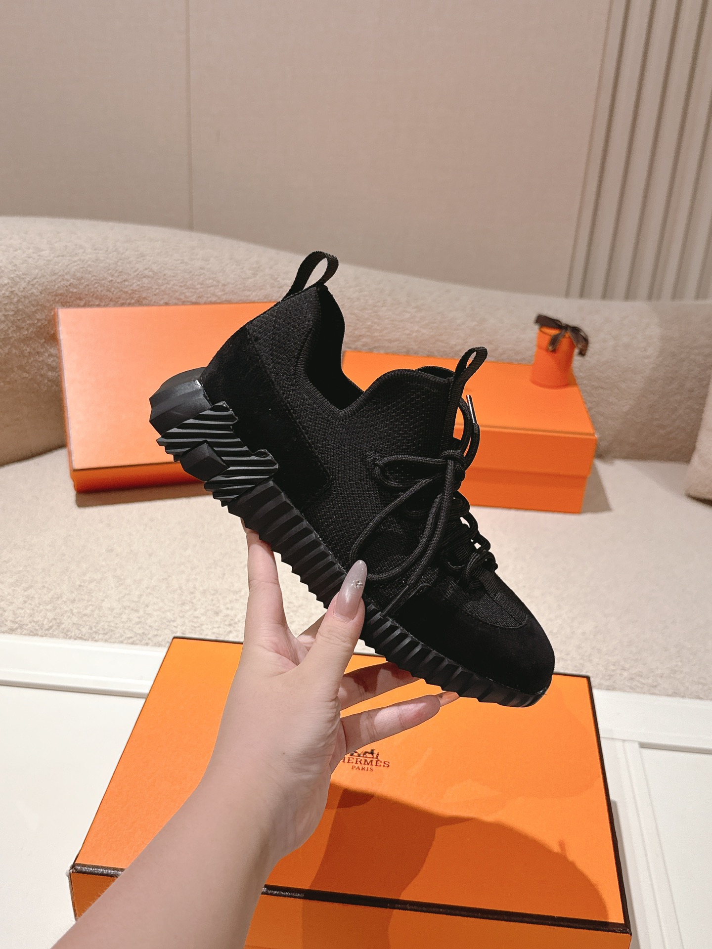 에르메스(HERMES) 클래식 커플 어글리 스니커즈 신발