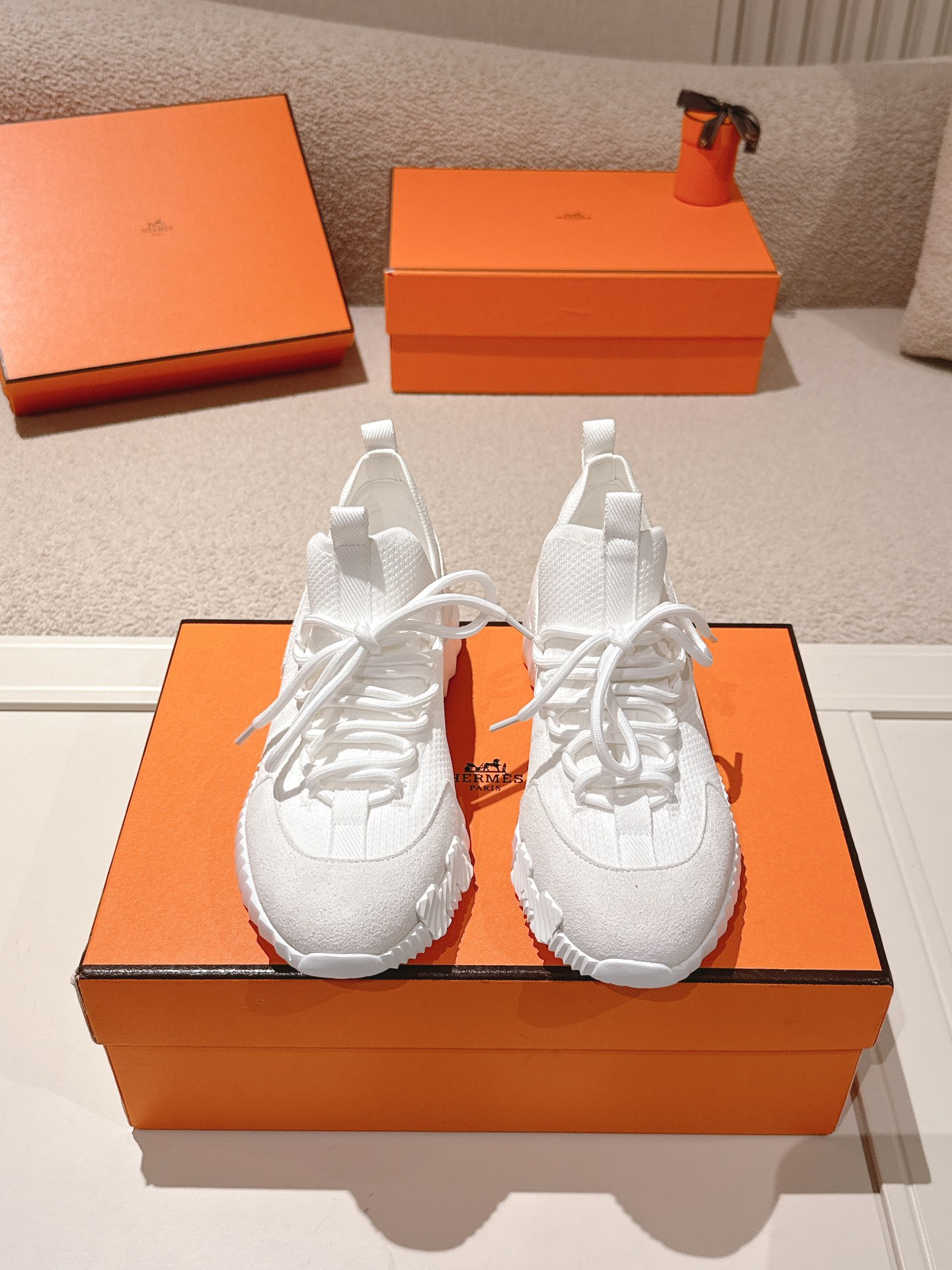 에르메스(HERMES) 클래식 커플 어글리 스니커즈 신발