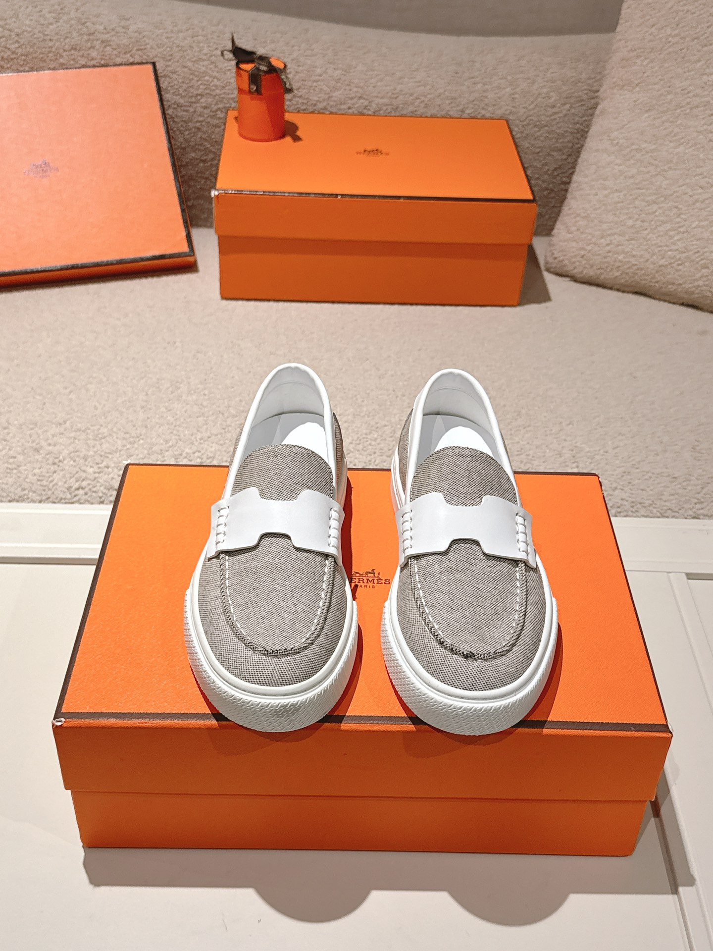 에르메스(HERMES) 플랫폼 커플 로퍼 스니커즈 신발