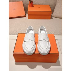 에르메스(HERMES) 플랫폼 커플 로퍼 스니커즈 신발