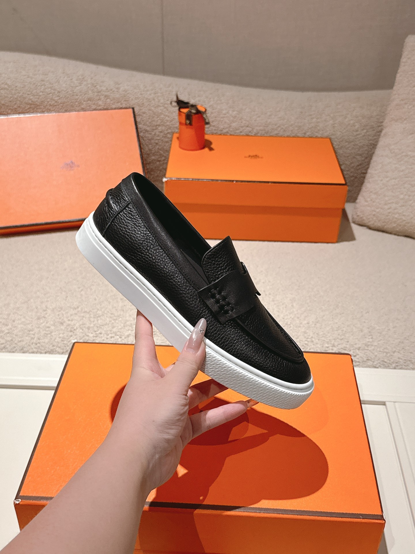 에르메스(HERMES) 플랫폼 커플 로퍼 스니커즈 신발