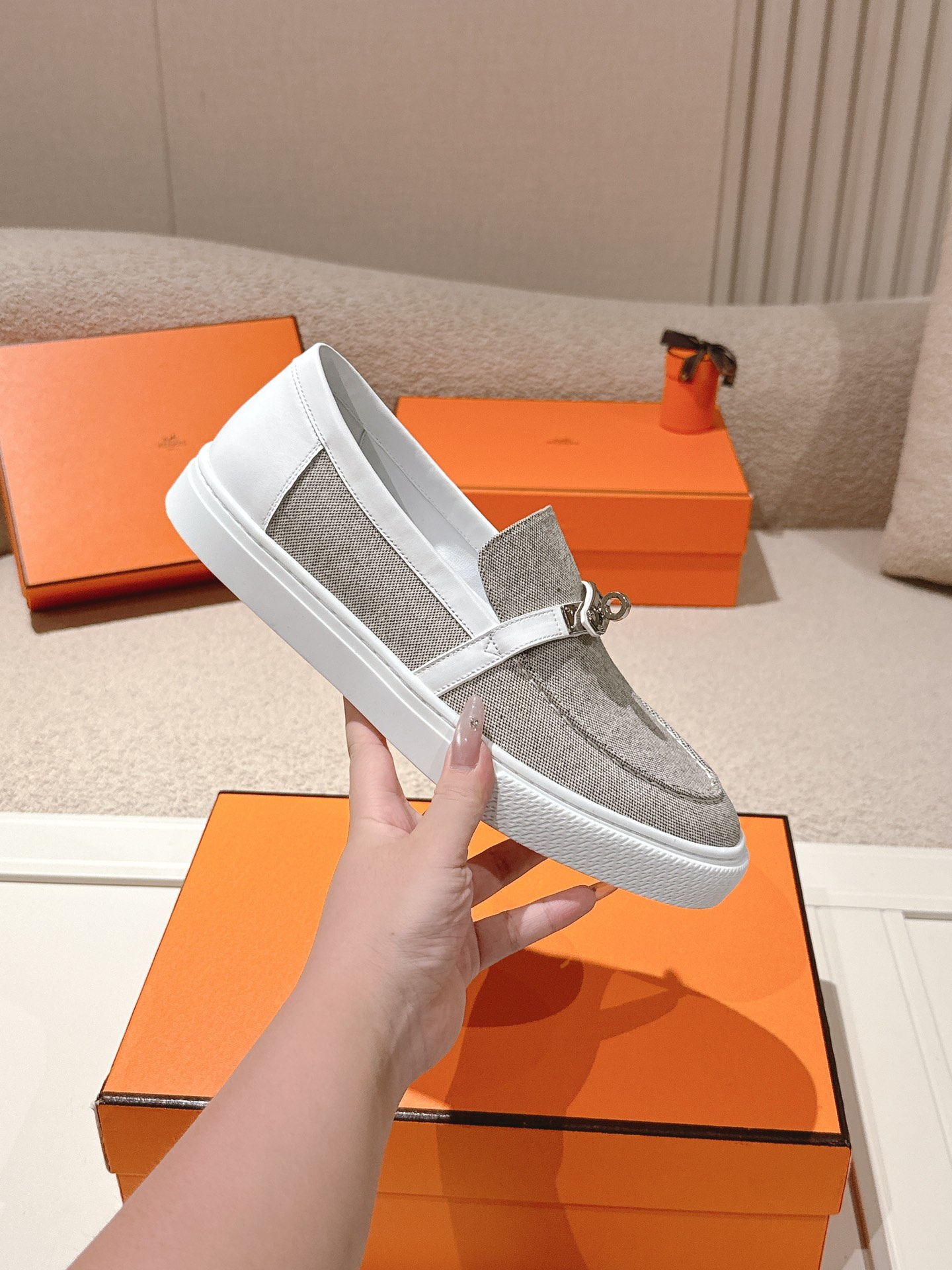 에르메스(HERMES) 플랫폼 커플 로퍼 스니커즈 신발