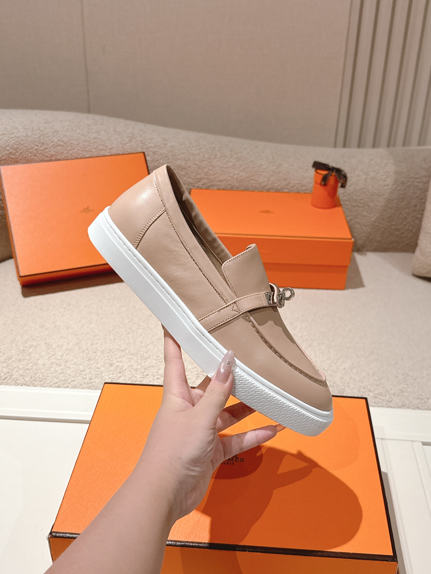 에르메스(HERMES) 플랫폼 커플 로퍼 스니커즈 신발