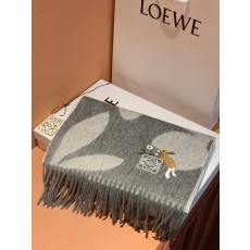 로에베(LOEWE) 자수 로고 목도리 스카프
