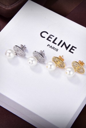 셀린느(CELINE) 트리옹프 귀걸이 악세사리