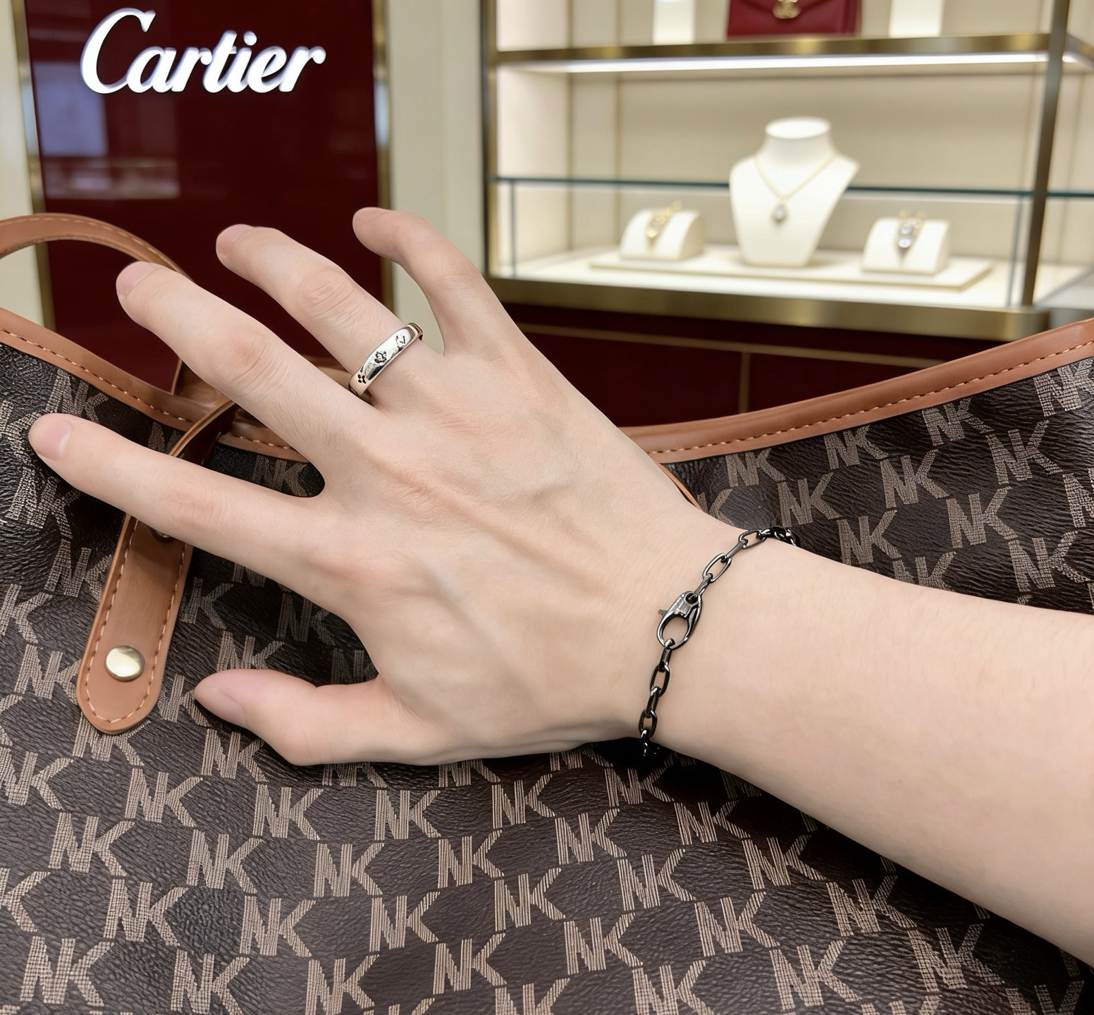 까르띠에(Cartier) 링 모티브 브레이슬릿 팔찌 악세사리