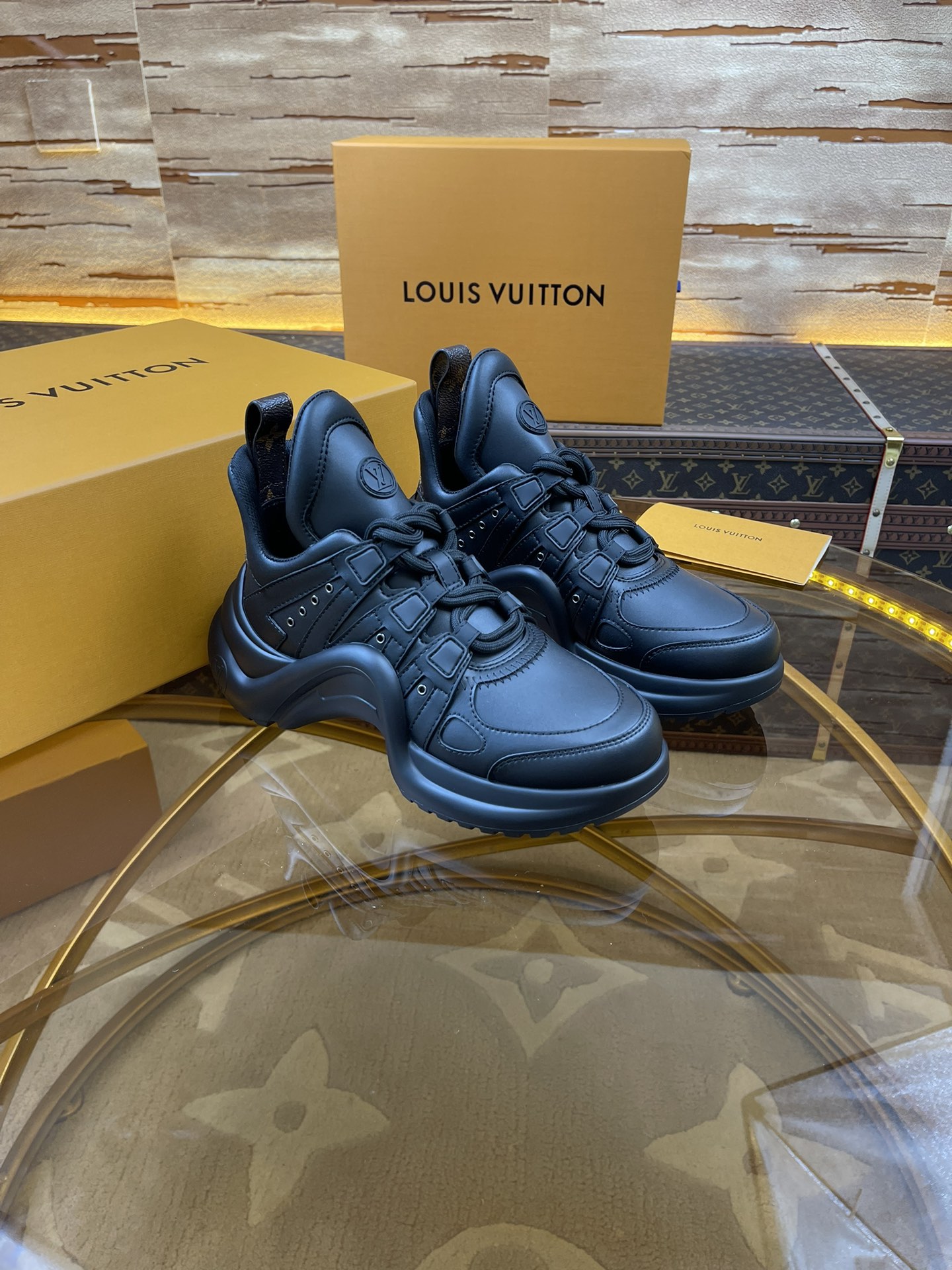 루이비통(LV) L-Archlight 아치라이트 최상위 버전 스니커즈 신발