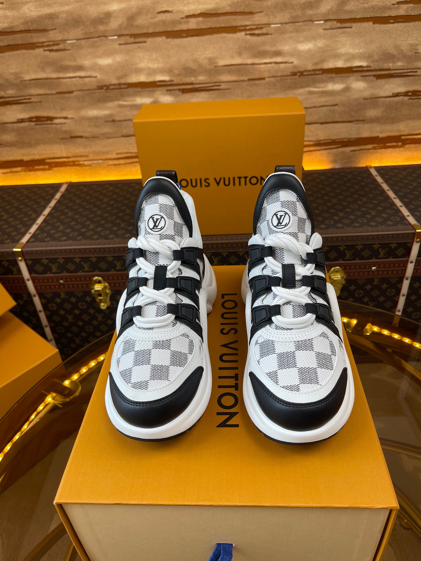 루이비통(LV) L-Archlight 아치라이트 최상위 버전 스니커즈 신발