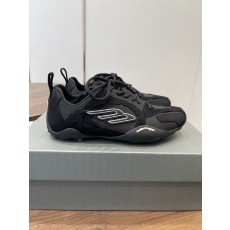 발렌시아가(Balenciaga) 먼데이 울트라(Monday Ultra) 스니커즈 신발