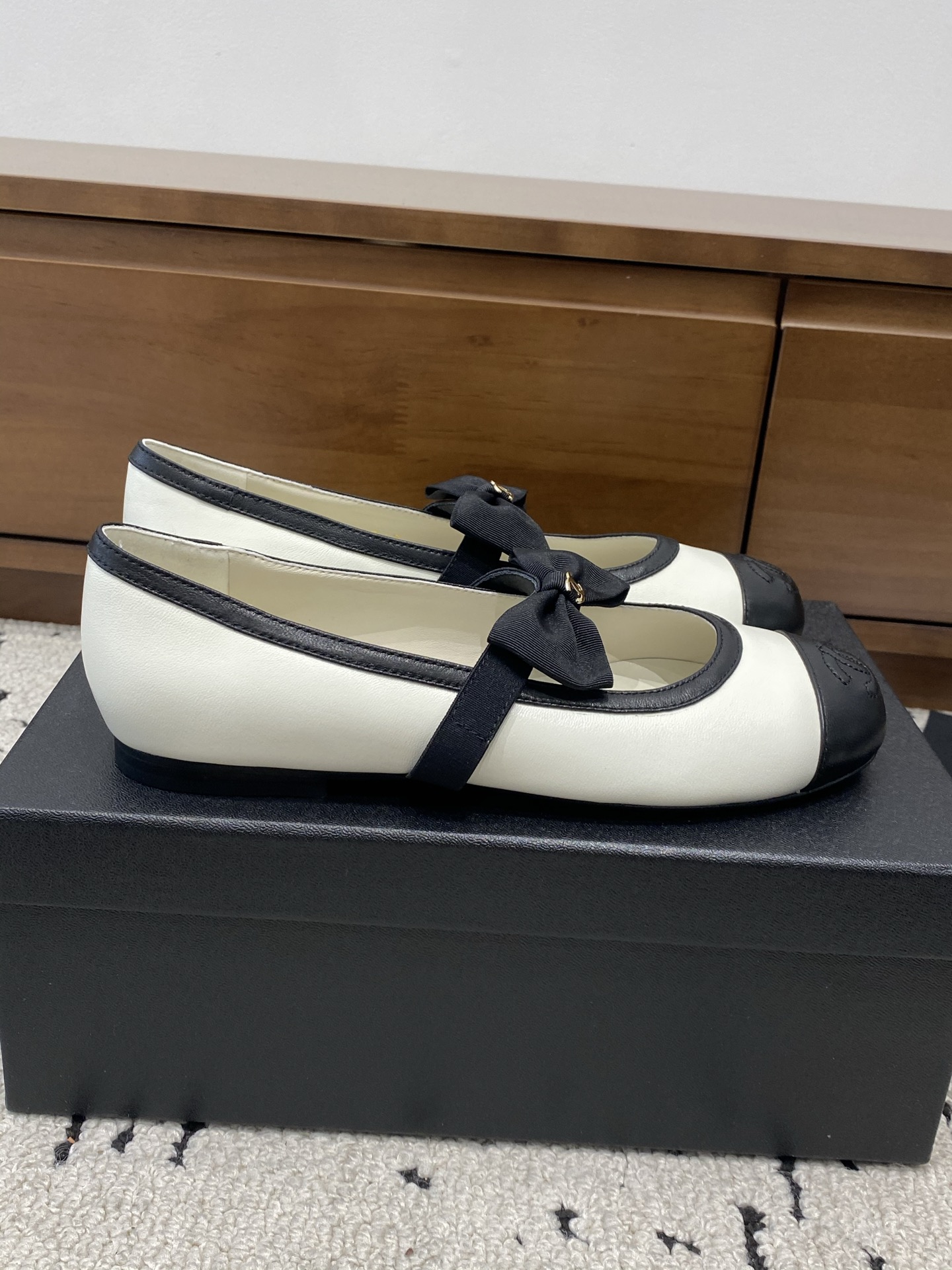 샤넬(CHANEL) 발레리나 플랫 슈즈 단화 신발