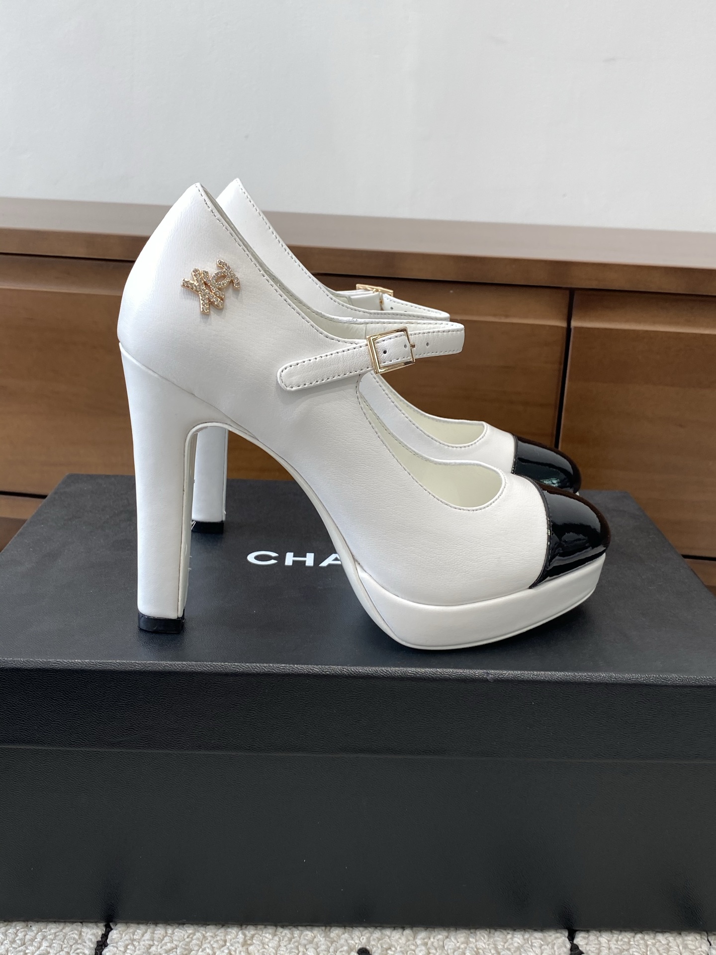 샤넬(CHANEL) 25C 플랫폼 가보시 힐 구두 신발