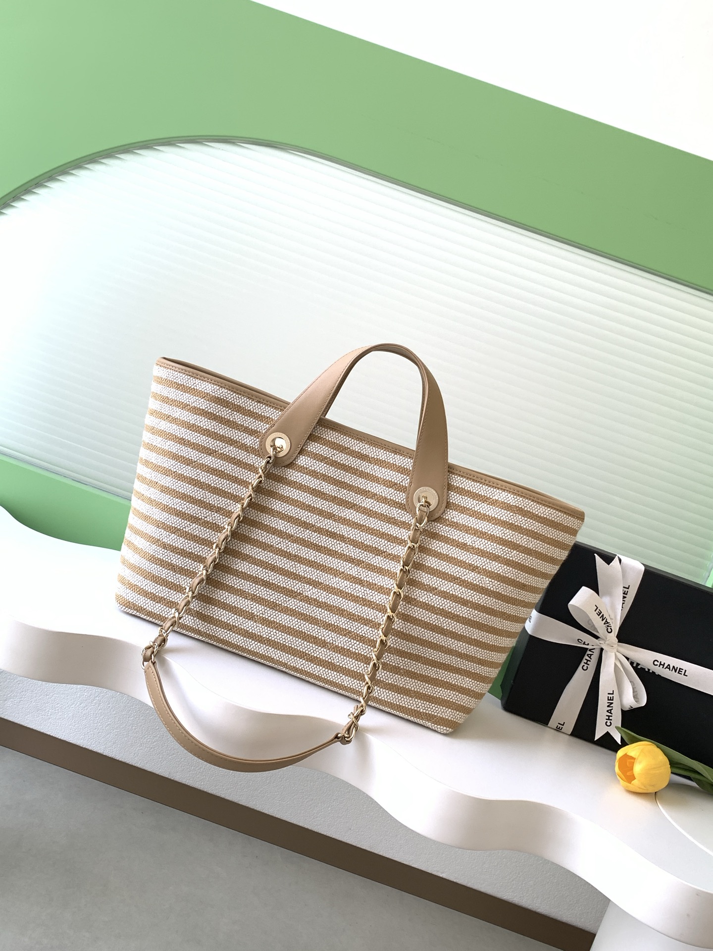 샤넬(CHANEL) 26C 크루즈 스트라이프 토트백 가방 (브라운)