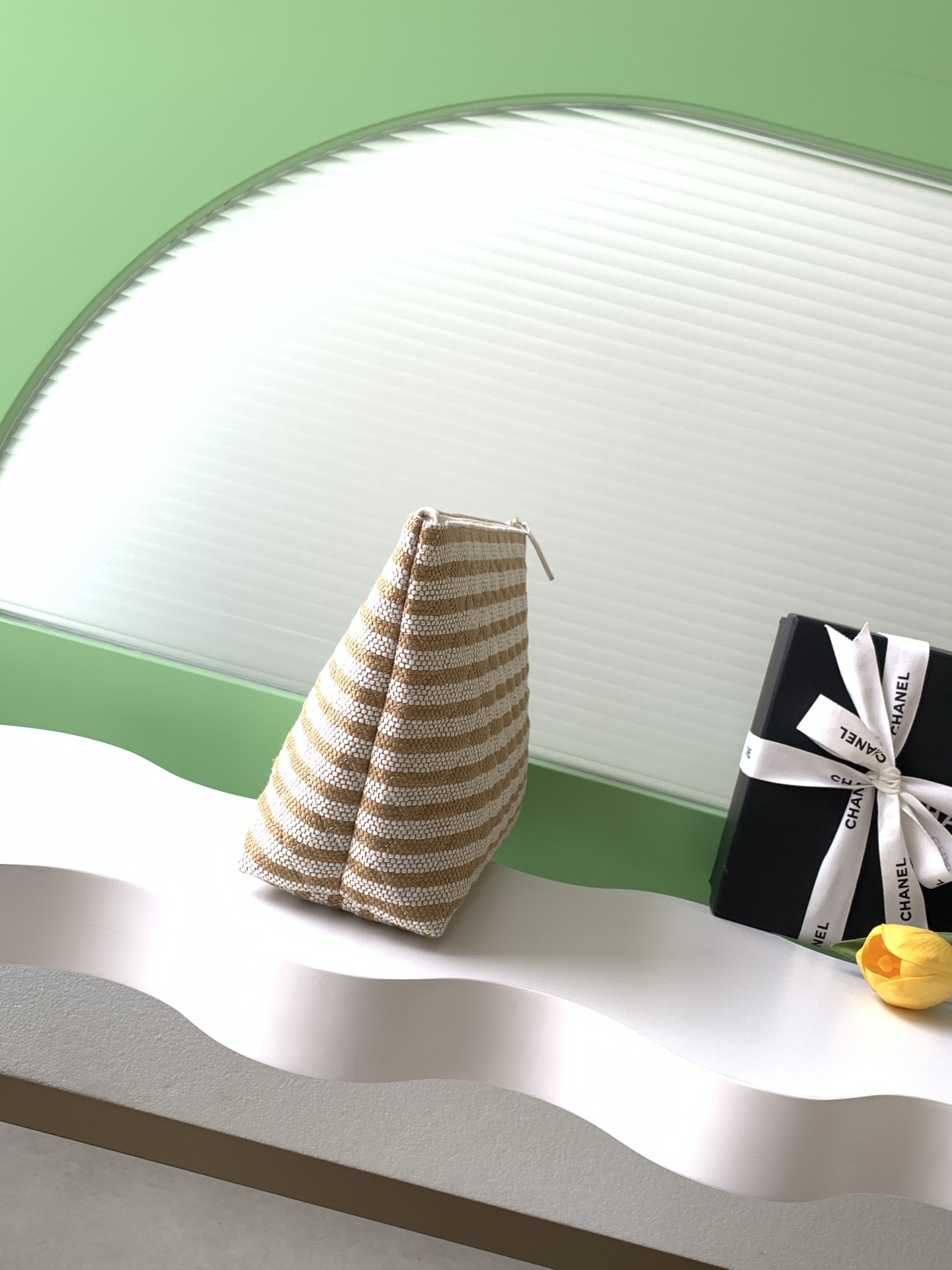 샤넬(CHANEL) 26C 베이지 스트라이프 클러치 백 가방 (라지)