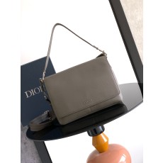 디올(Dior) 프리베(Privé) 플랩 메신저 크로스 백 가방