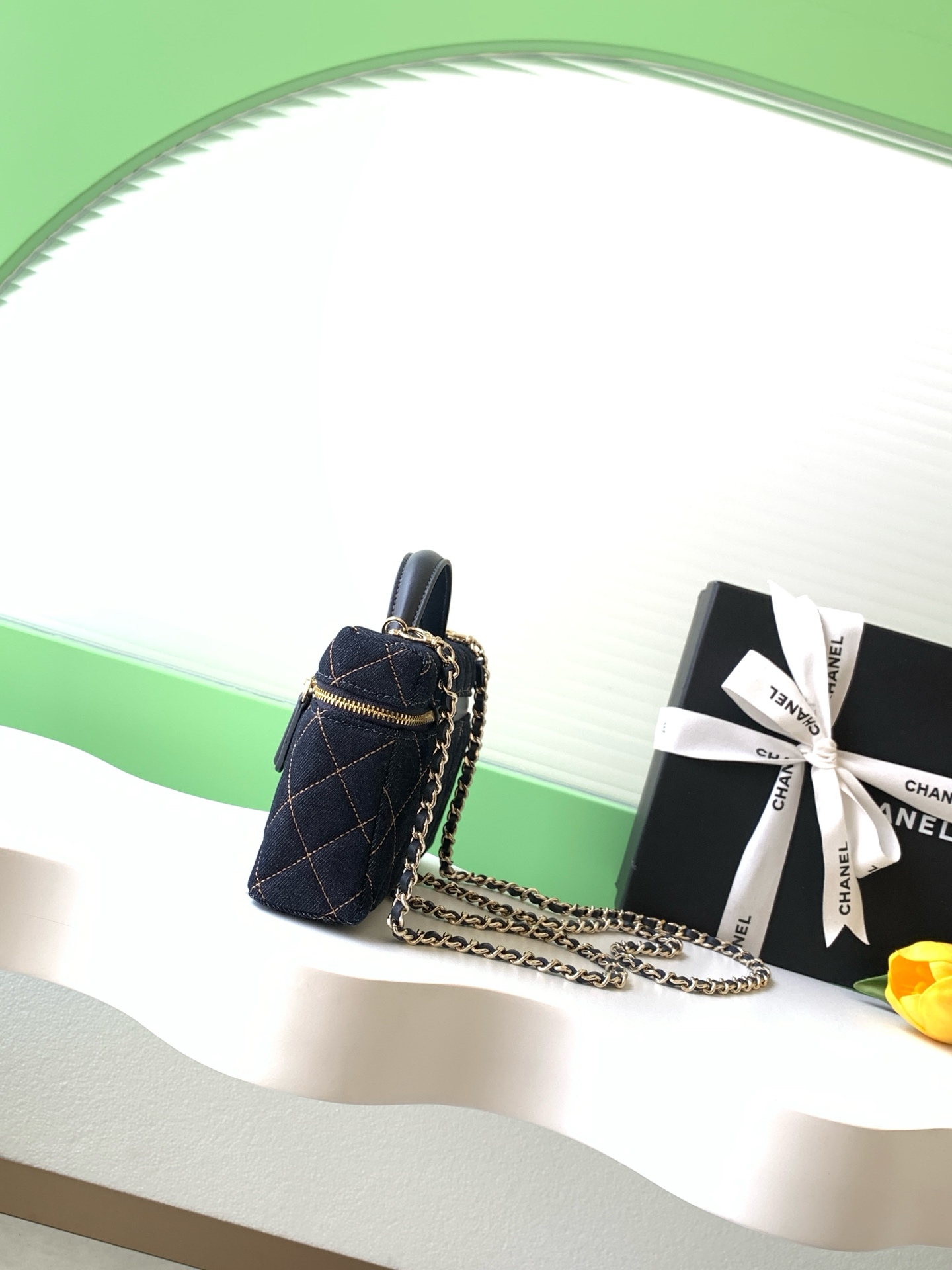 샤넬(CHANEL) 26P 데님 런치박스 백 (스몰)