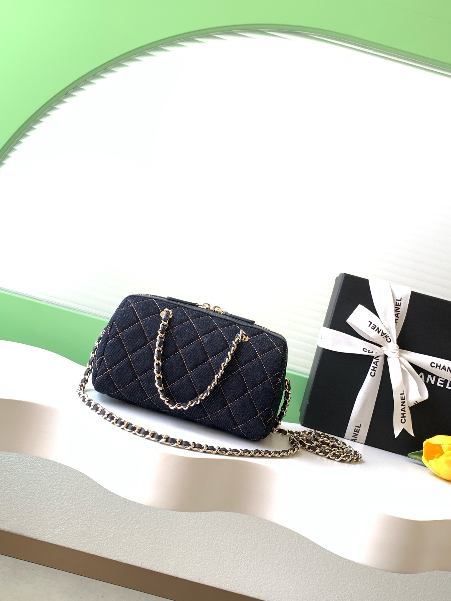 샤넬(CHANEL) 26P 데님 베니티/필로우 숄더백 가방