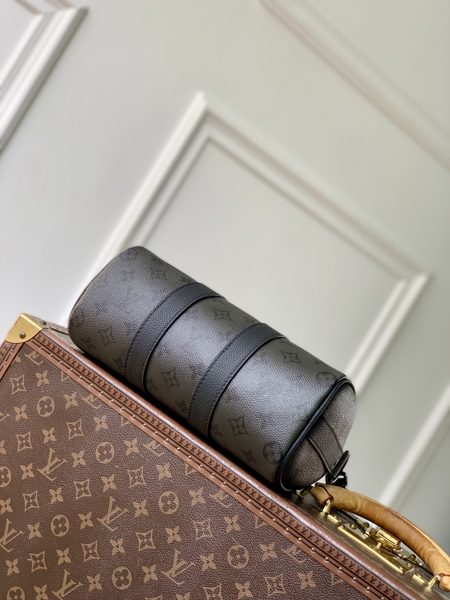 루이비통(LV) Keepall Bandoulière 키폴 반둘리에 25 여행 가방 (모노그램 미드나잇)