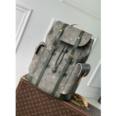 루이비통(LV) 크리스토퍼 MM 백팩 가방 (모노그램 서플러스)