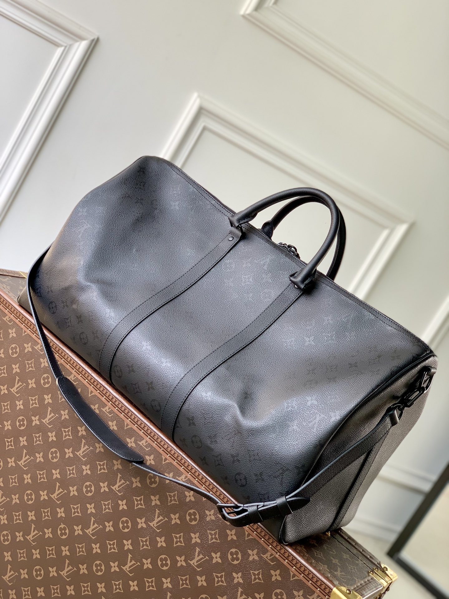 루이비통(LV) Keepall Bandoulière 키폴 반둘리에 55 여행 가방 (모노그램 미드나잇)