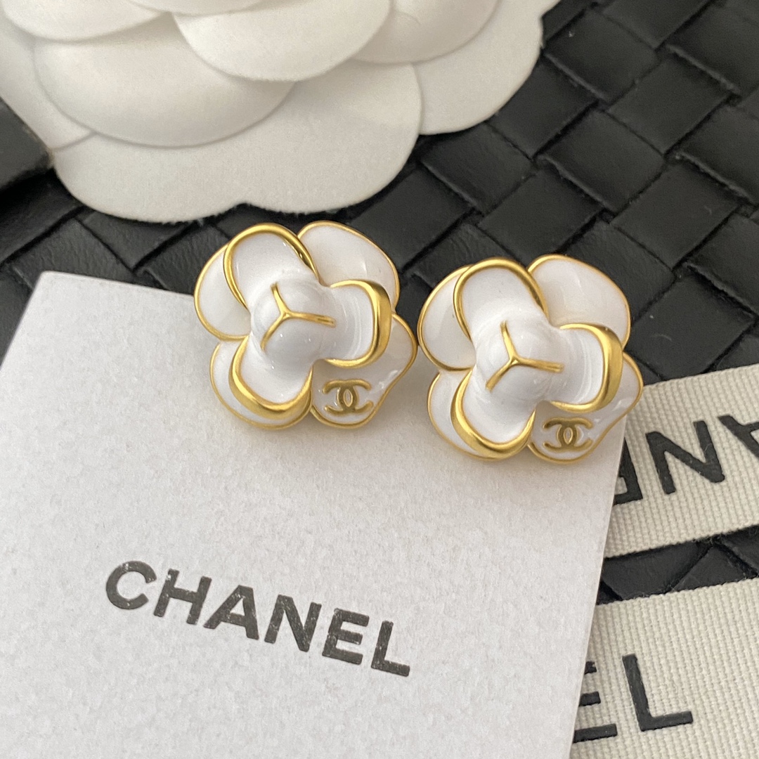 샤넬(CHANEL) 까멜리아 귀걸이 악세사리