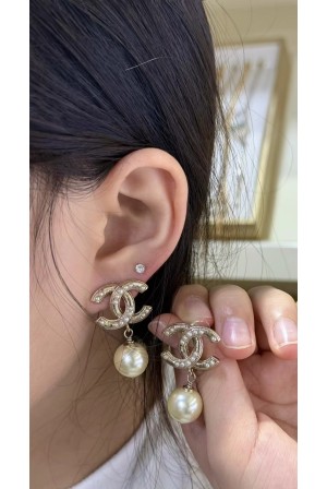 샤넬(CHANEL) 진주 드롭 귀걸이 악세사리