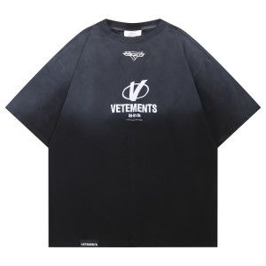 베트멍(VETEMENTS) 패치워크 워싱 반팔 티셔츠 의류