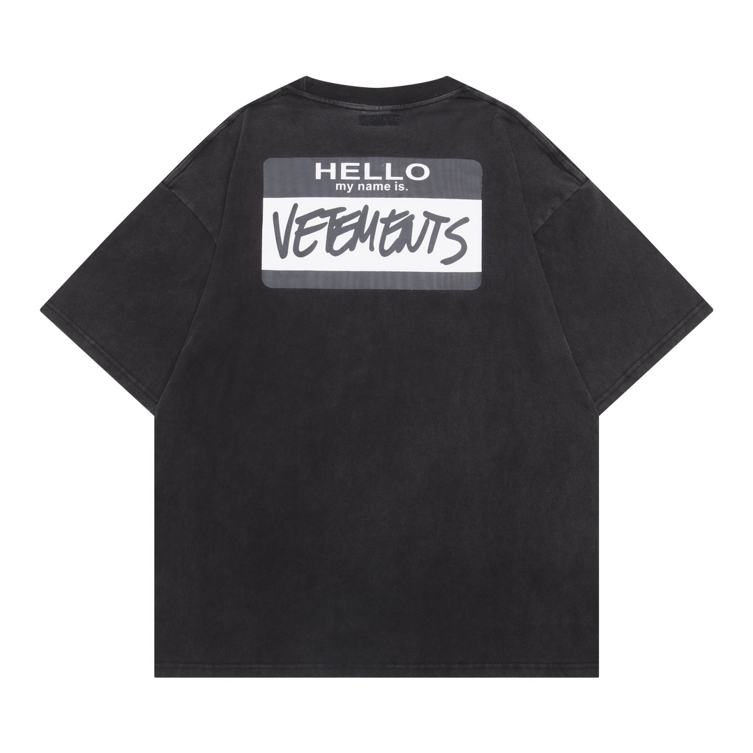 베트멍(VETEMENTS) HELLO 반팔 티셔츠 의류