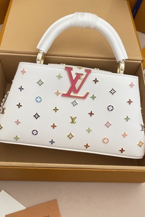 루이비통(LV) x 무라카미 다카시 카퓌신 EW CAPUCINES EAST WEST 가방 스몰