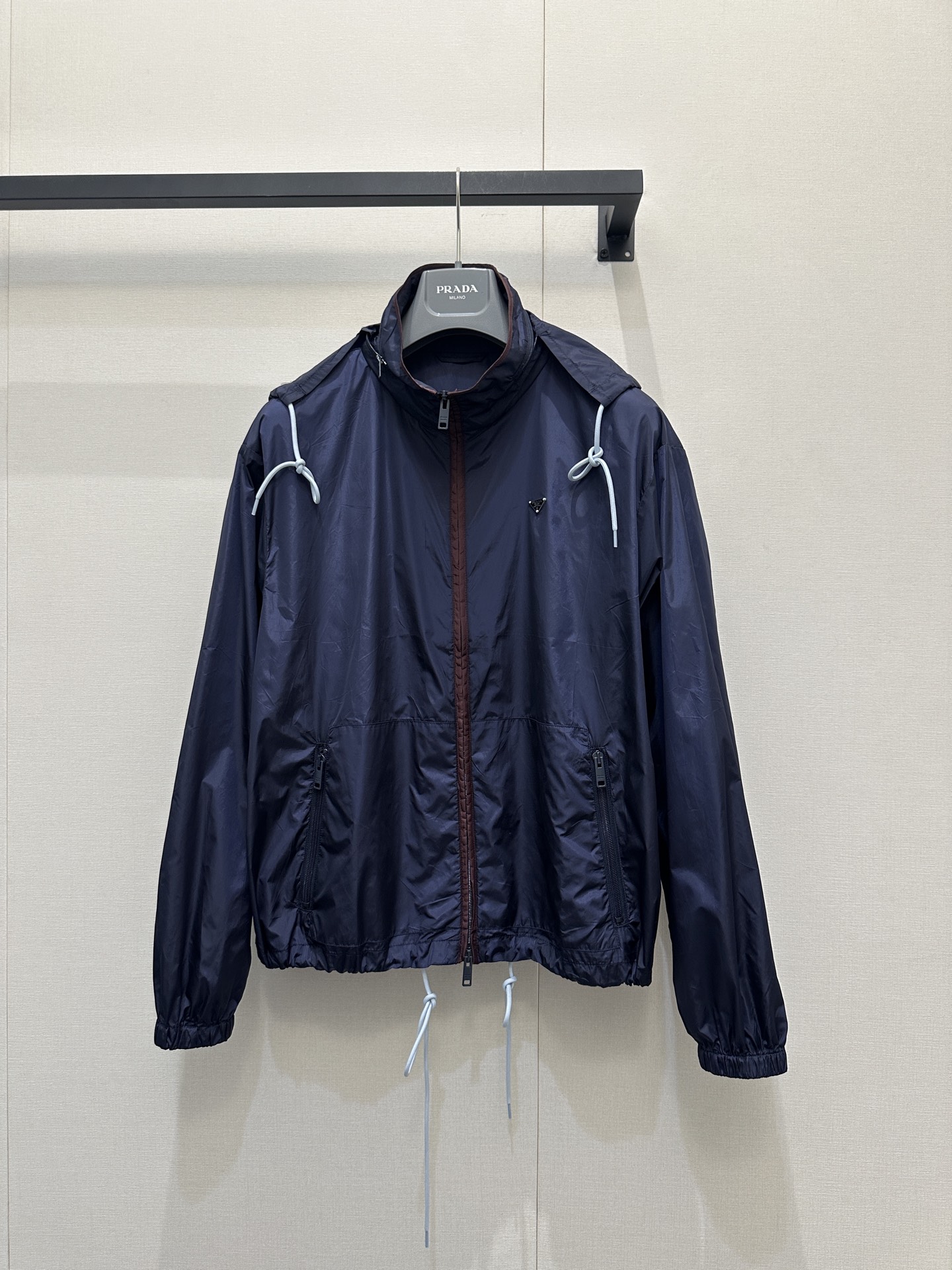 프라다(Prada) 삼각 로고 나일론 자켓 재킷 바람막이 의류