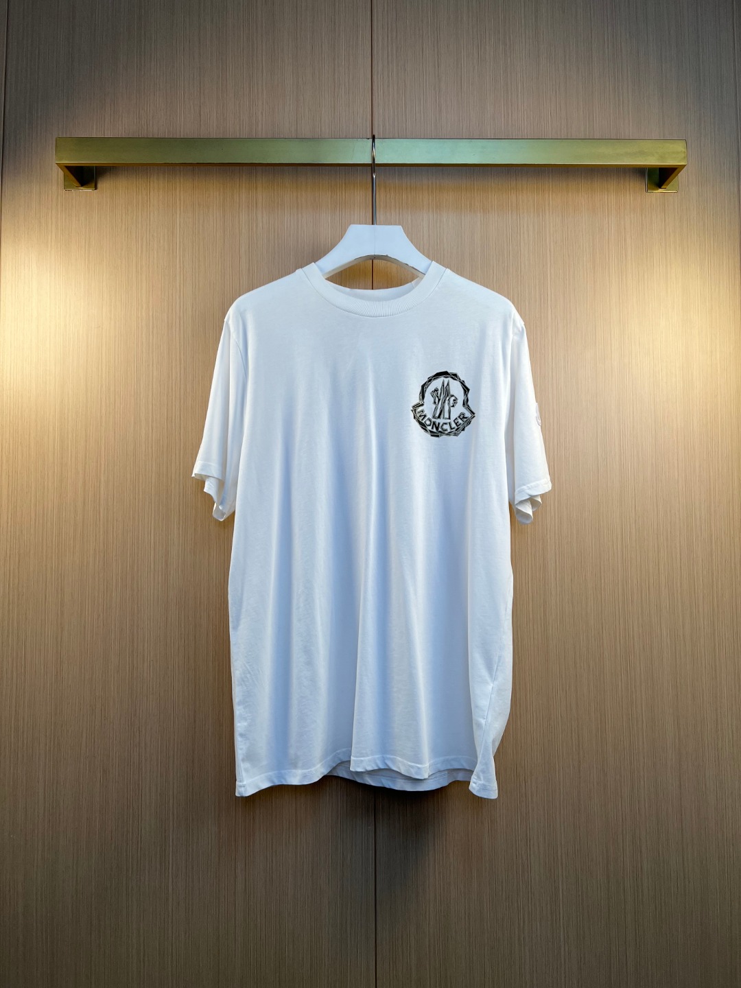 몽클레어 몽클레르(MONCLER) 로고 프린트 반팔 티셔츠 의류