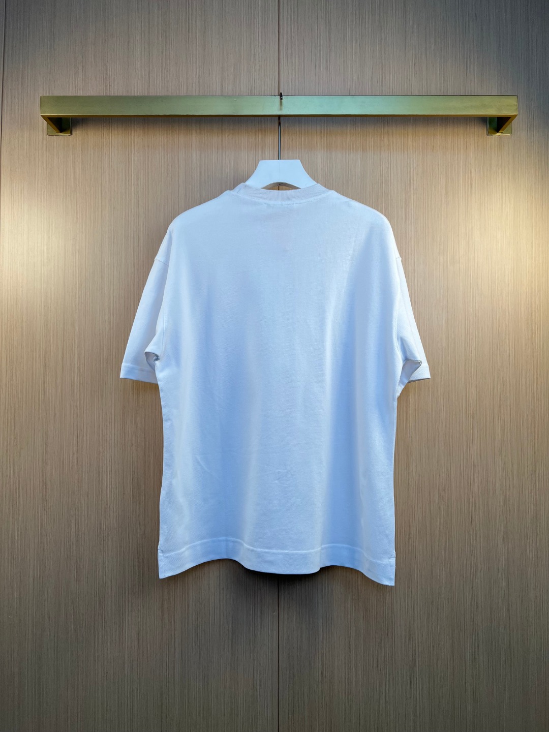 아크네 스튜디오(ACNE STUDIOS) 3D 자수 로고 반팔 티셔츠 의류