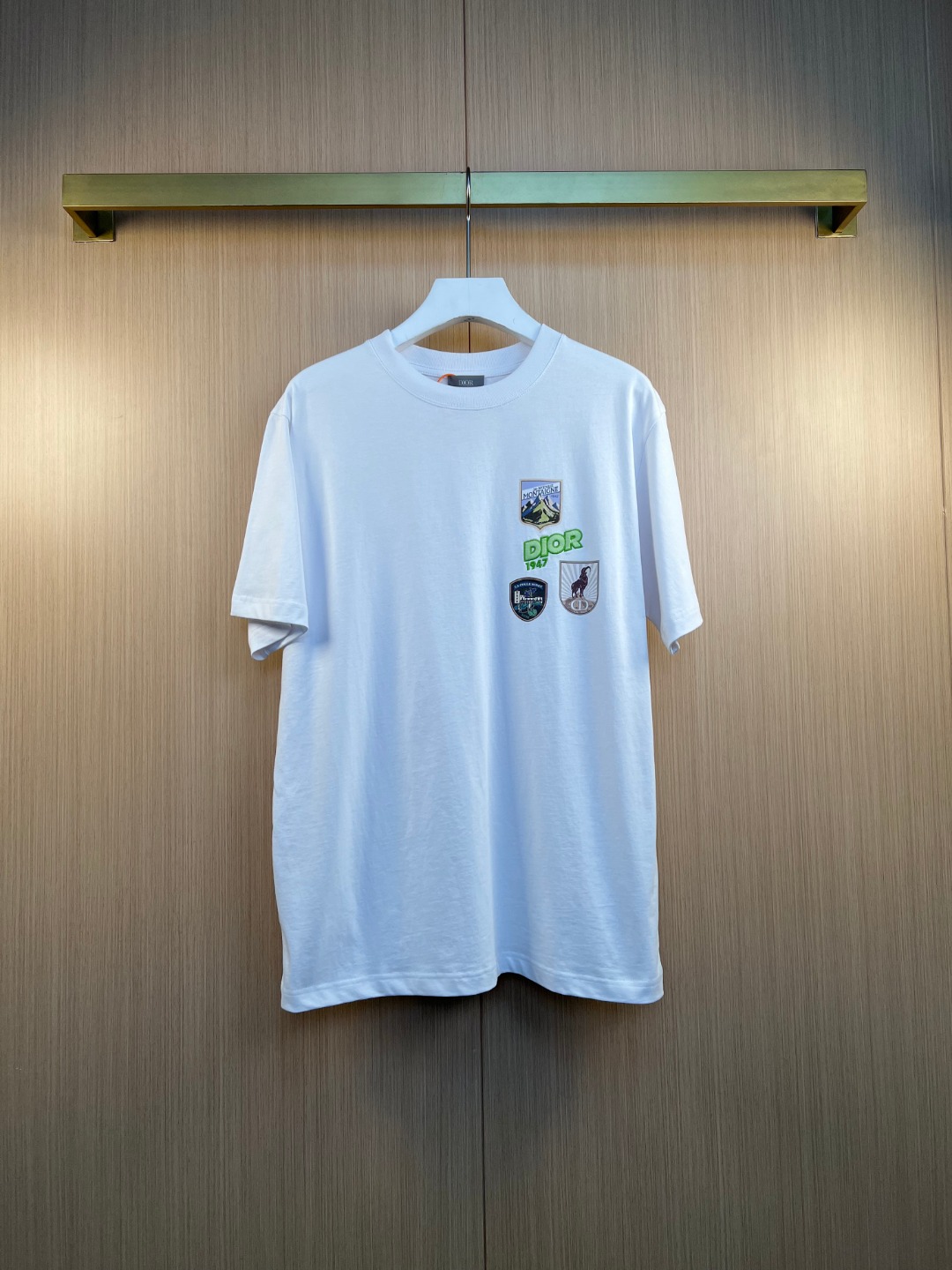 디올(DIOR) 마운틴 멀티 패치 반팔 티셔츠 의류