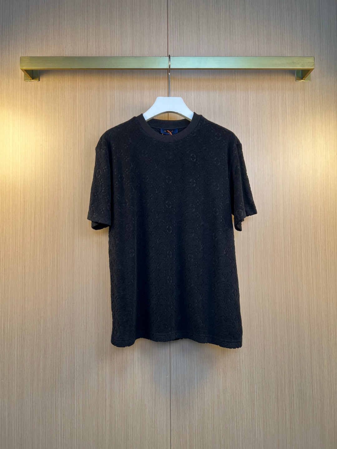 루이비통(LV) 엠보 테리 코튼 반팔 티셔츠 의류