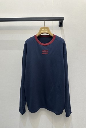 미우미우(MIU MIU) 레터링 패치 롱슬리브 티셔츠 의류