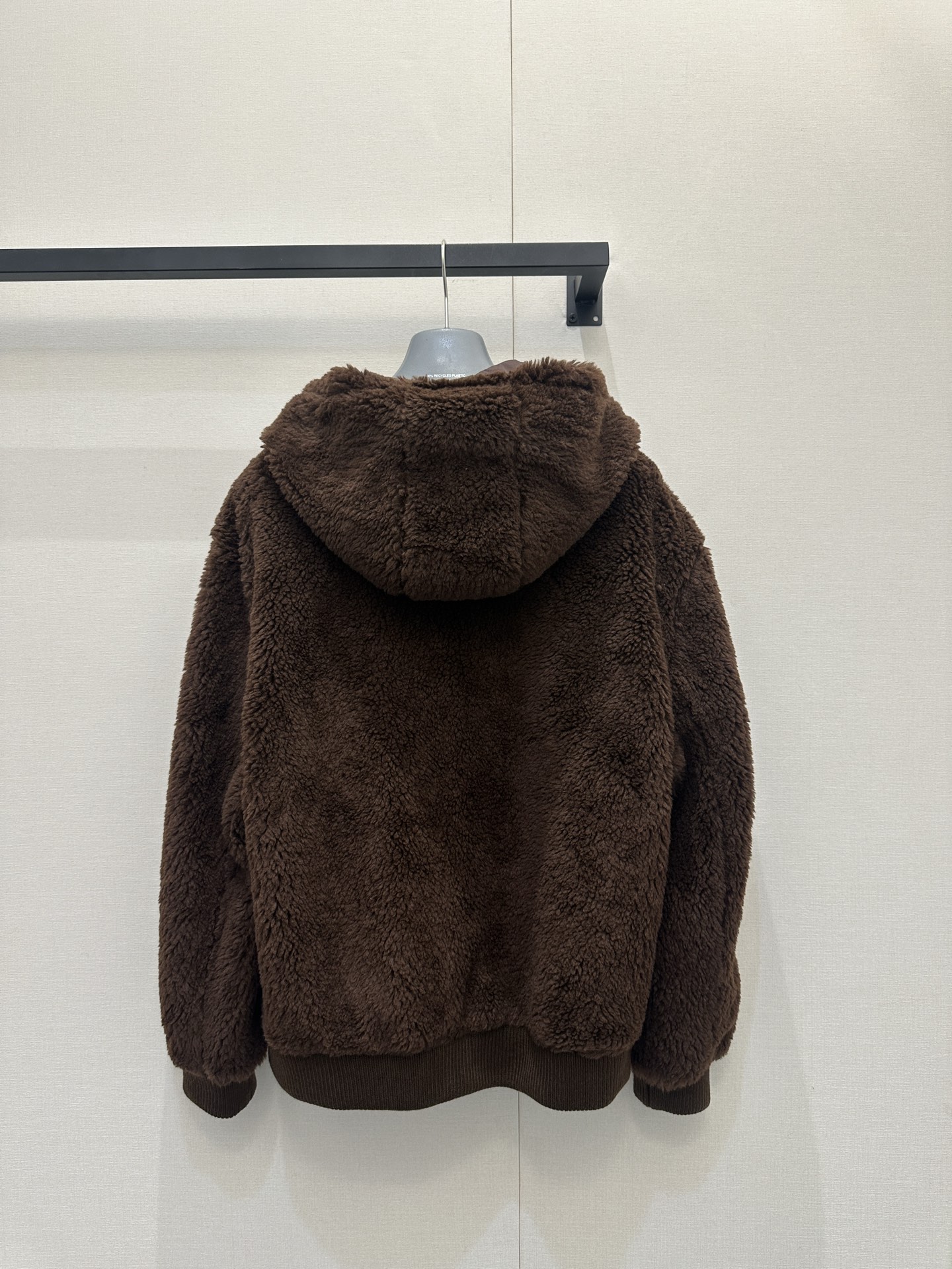 프라다(Prada) 로고 양털 후드 집업 자켓 재킷 의류