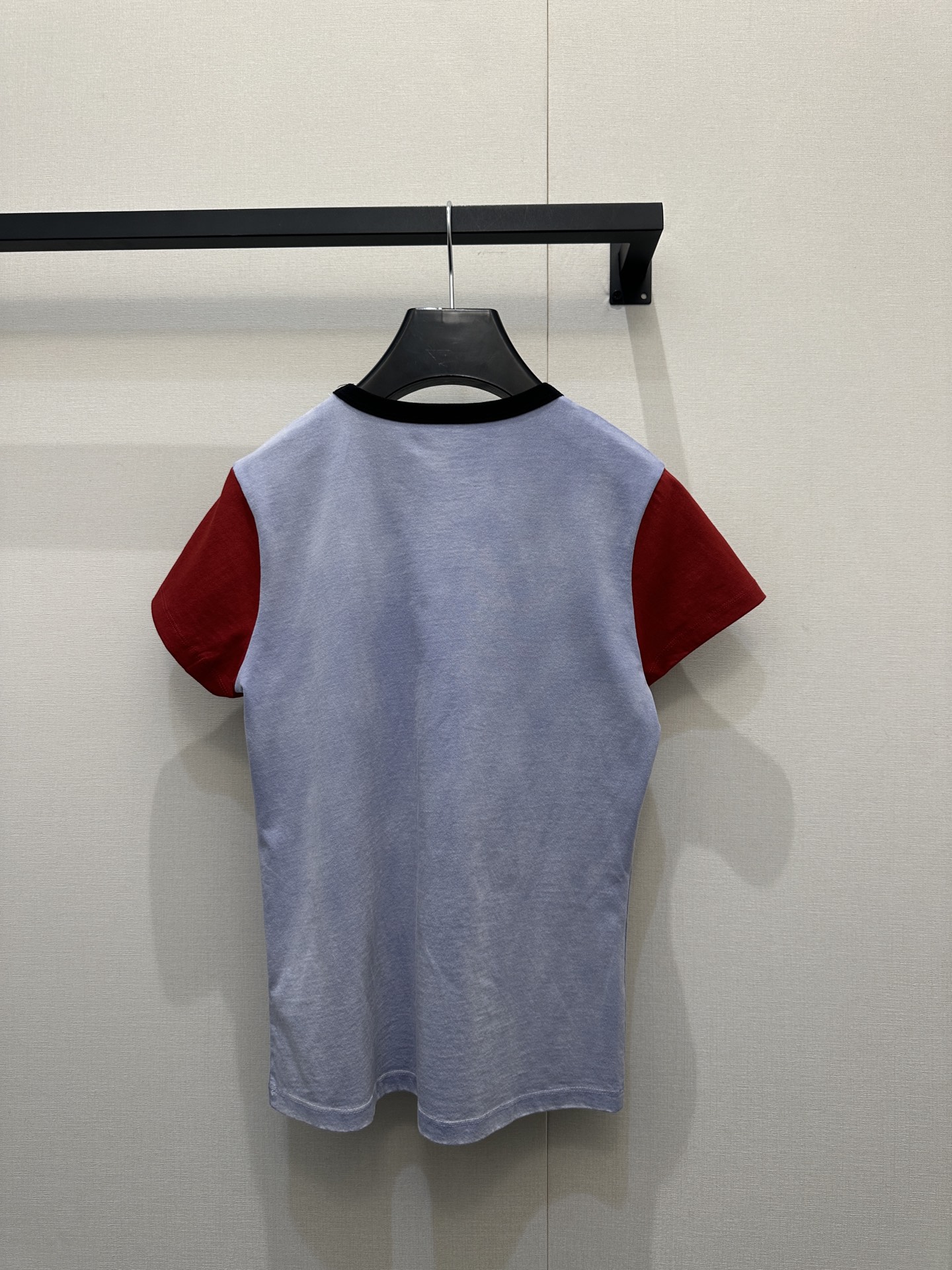 발렌티노(Valentino) 레오파드 위트 로고 반팔 티셔츠 의류