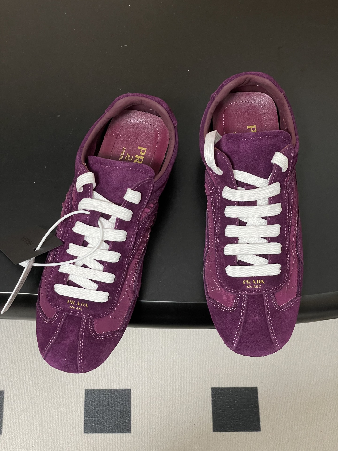 프라다(PRADA) 몬테카를로 스웨이드 스니커즈 신발