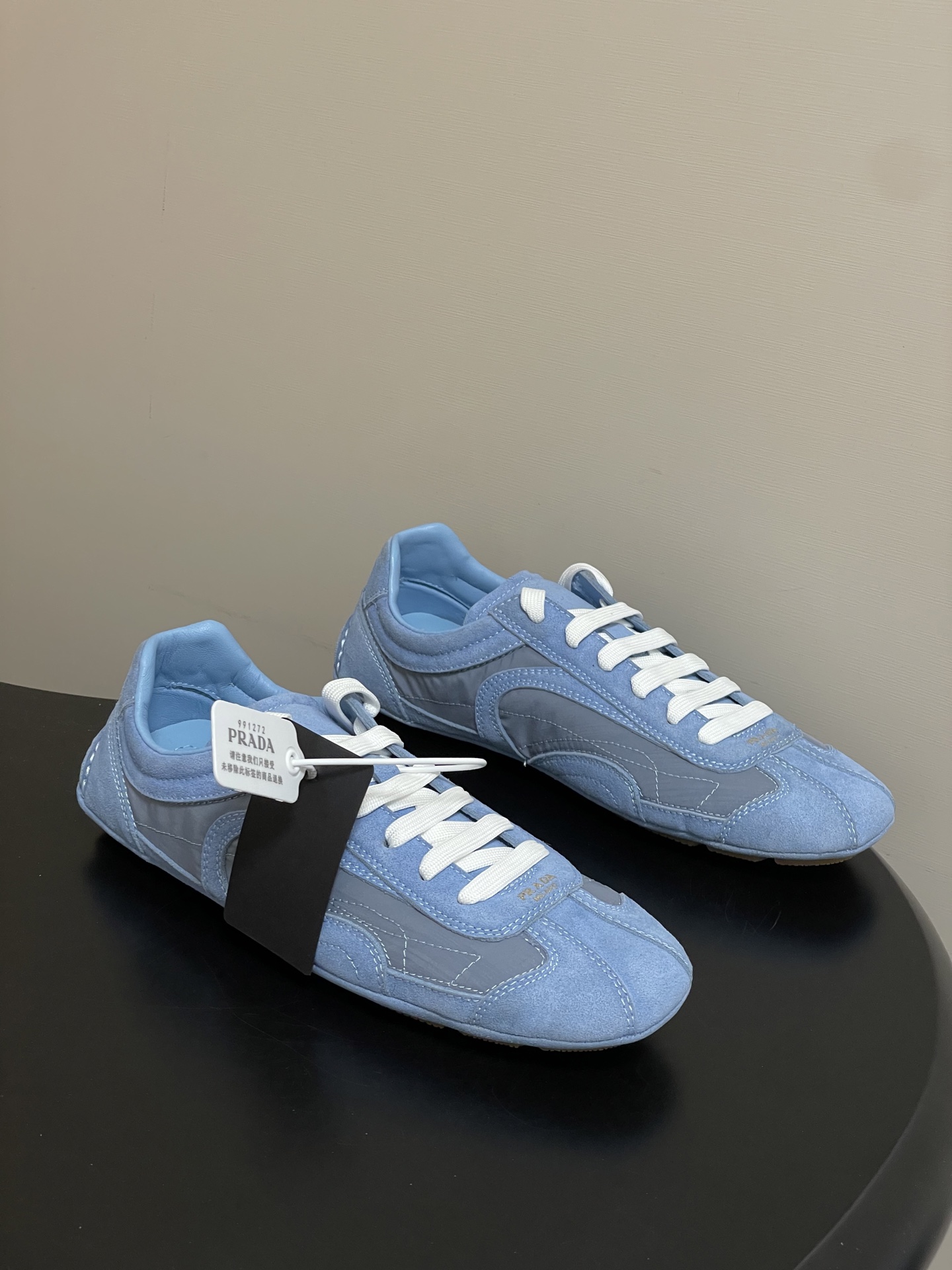 프라다(PRADA) 몬테카를로 스웨이드 스니커즈 신발