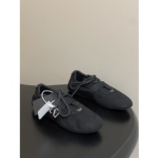 프라다(PRADA) 캔버스 로우탑 스니커즈 신발