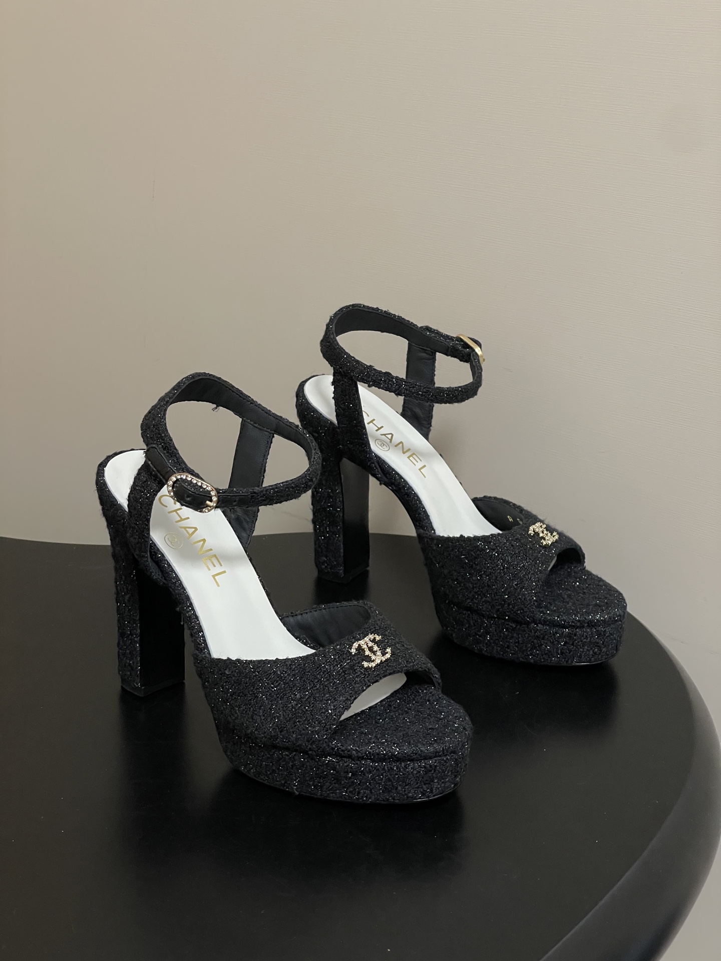 샤넬(CHANEL) 오픈토 플랫폼 샌들 힐 신발