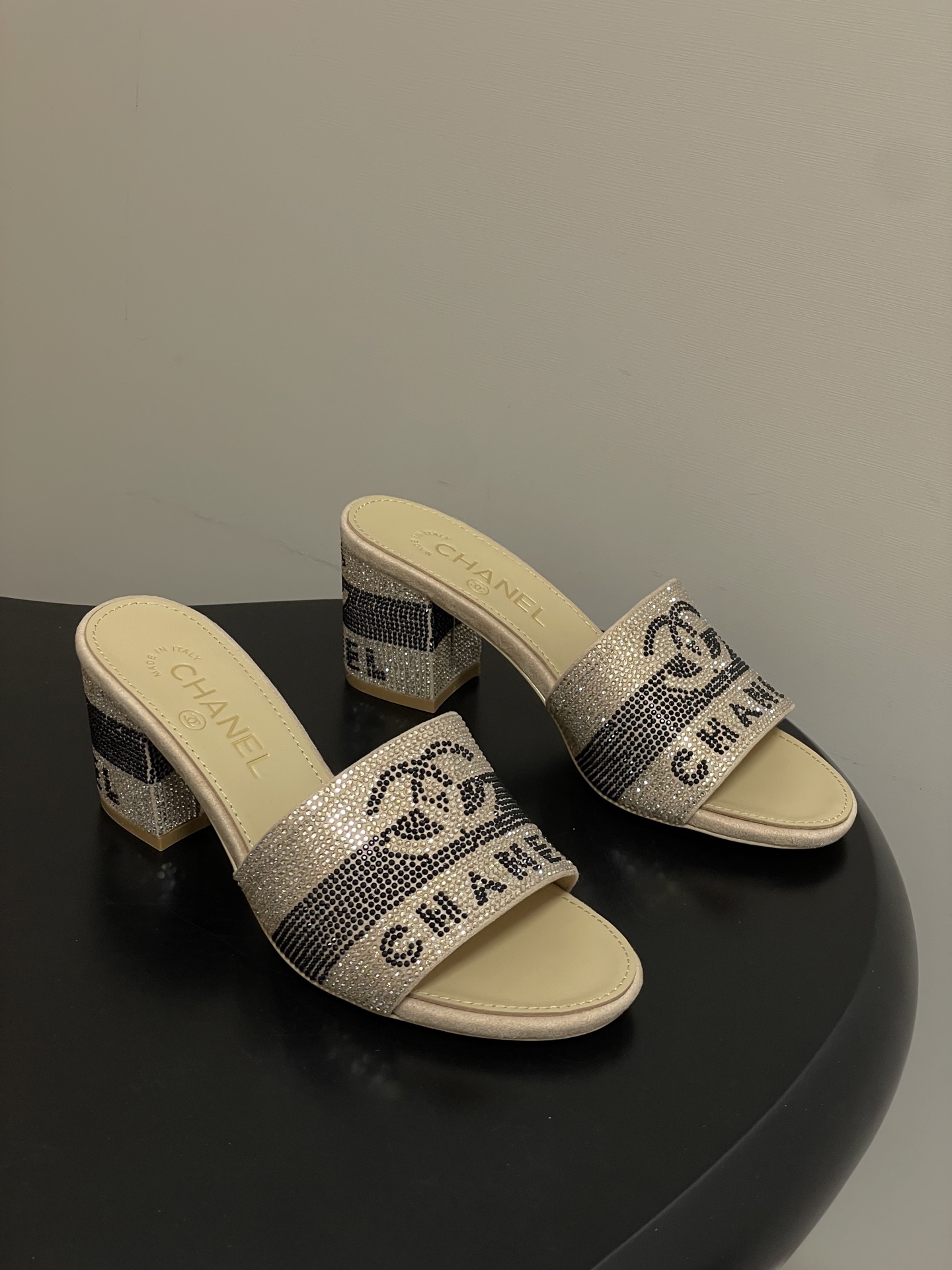 샤넬(Chanel)  더블C 쥬얼리 샌들 슬리퍼 신발 7cm